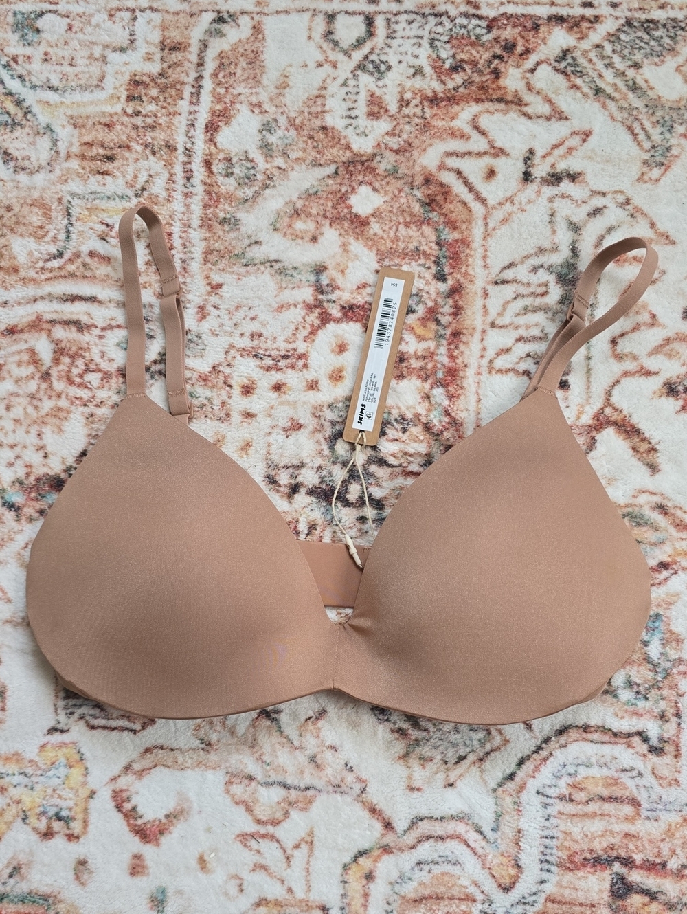NWT SKIMS Wireless Form Nude Push Up Plunge Bra In Sienna 32D
